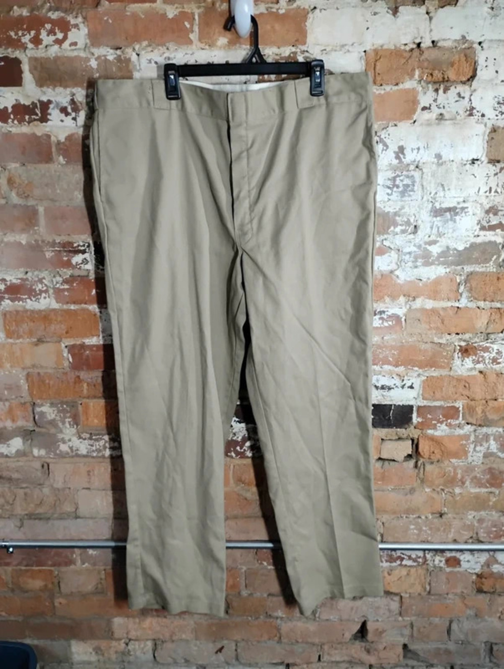 Dickies 44x32 khaki Pants